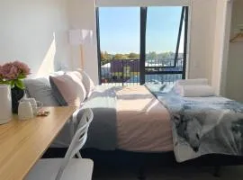 Ensuite Room in Central City