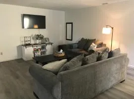 Visalia Near SNP cozy,spacious 2bd 2 Bath