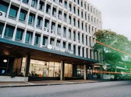汤斯维尔克拉利昂汽车旅馆