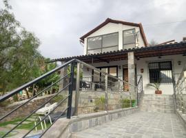 CASA DE CAMPO CON PISCINA EN COCACHACRA HUAROCHIRI SOL TODO EL AÑo，位于Cocachacra的酒店