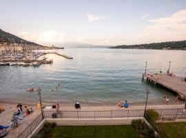 InSalo-Holidays Apartments con vista sul Golfo di Salò，位于萨罗的酒店