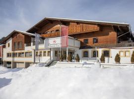 Das Hopfgarten Familotel Tirol，位于布里克森谷地霍普夫加尔滕的酒店