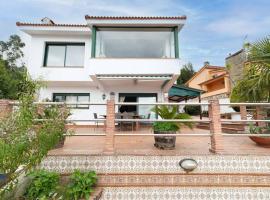 Villa al mar Vista panorámica a la Ria de Vigo，位于维戈的酒店