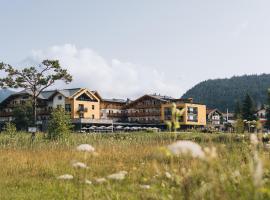 Hotel Seespitz Superior - Adults Only，位于蒂罗尔-泽费尔德的酒店