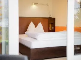 拉姆萨奇巴德酒店