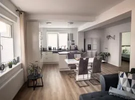 FeWo Citabria, elegante Wohnung, 2 Schlafzimmer, überdachte Terrasse