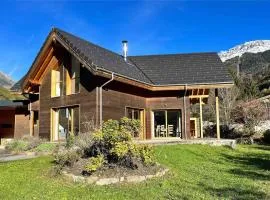 Maison Blanche, Impressive Chalet, Allemond, Bike, Ski, Hike