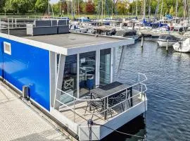 Amazing Ship In Naarden With Kitchen