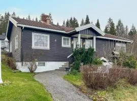 Lovely Home In Lena With Wifi