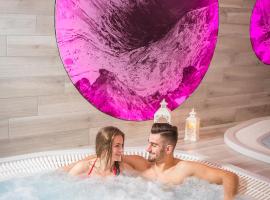 Borowy Dw&oacute;r- Biznes, Spa & Fun，位于斯扎法拉瑞的温泉住宿