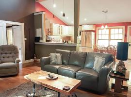 2BR Cottage Surrounded by Nature，位于托伯莫里的乡村别墅