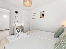 Bayside Cocoteros Hideaway Ocean Nest，位于瓜蒂萨的酒店