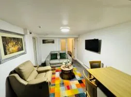 1 Luxe Bed Apt GView Derby City