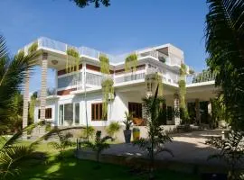 Northjoy Resort