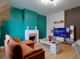 Appartement en centre ville - 5 min de la Gare - 62 m2 - 1 à 6 pers，位于克雷伊的酒店