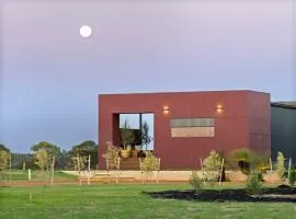 Samphire Chalet Banksia - A Serene Natural Beauty