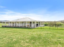 Kelly Creek Farm - Tolmie - Sleeps 10，位于Barwite的酒店