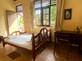 Noahs Ark Transit Stay，位于莫拉图瓦的酒店