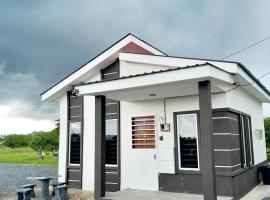 Dmana Homestay Arau Perlis Tiny House，位于亚娄的酒店