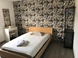Grande chambre côté jardin