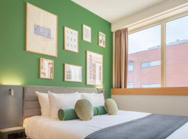 Maxhotel Amsterdam Airport Schiphol - Recently Renovated，位于霍夫多普的酒店