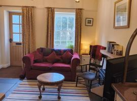 Cosy Cottage for two in the centre of Sedbergh，位于塞德伯的酒店