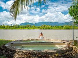 Komsan Kampot Resort，位于贡布的度假村