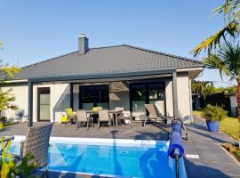 Ferien Marx，位于Oberbrechen的带泳池的酒店