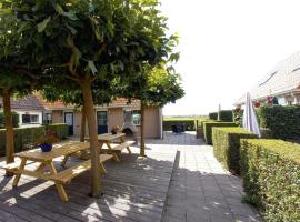 Friese Antillen，位于霍勒姆的木屋