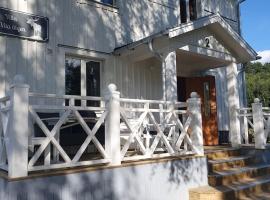 Villa The White Moose, 6 rooms, 3 bedrooms, 2,5 baths, sauna, near Branäs，位于Likenäs的酒店