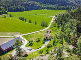 Awesome Home In Fjällbacka With Wifi，位于弗加尔巴卡的酒店