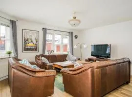 Beautiful Apartment In Sysslebäck