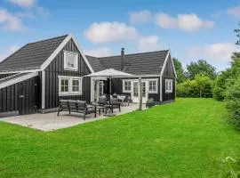 3 Bedroom Awesome Home In Vejby
