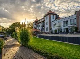 Bordűr Wellness Hotel Superior és Szőnyegmúzeum