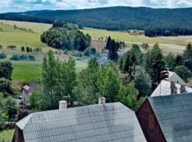 Restaurace a penzion Vlčí jáma，位于上布拉特纳的酒店