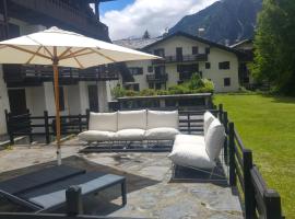 Maison de Charme Courmayeur，位于库马约尔的酒店