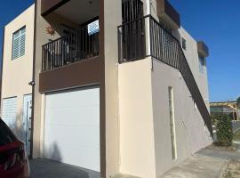Humacao Pool family vacation，位于Punta Santiago的酒店