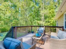 Ellenwood Family Home Fire Pit, Deck and Pool Table