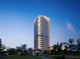 上海万源路亚朵S酒店