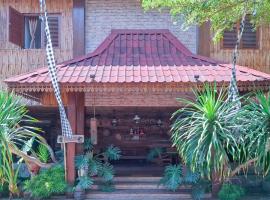 Omah Kampoeng Near UKSW Salatiga Mitra RedDoorz，位于沙拉迪加的酒店