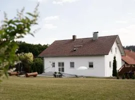 "Die Gemütliche" FeWo mit Kachelofen