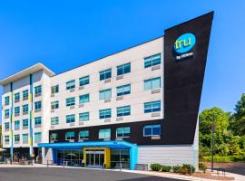 Tru by Hilton Asheville Blue Ridge Parkway，位于阿什维尔的酒店