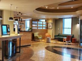B&B HOTEL London Heathrow，位于希灵登的酒店