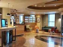 B&B HOTEL London Heathrow