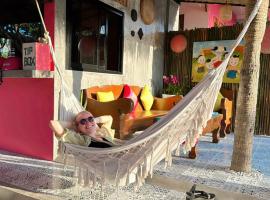 Pinky Bungalow Resort & Villa - SHA Extra Plus，位于高兰的酒店