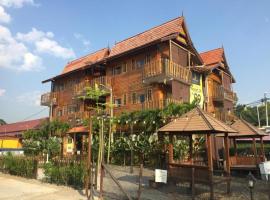 Kampong Pinang Sebatang Melaka，位于马六甲的酒店