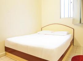 SPOT ON 89582 Evergreen Hotel，位于Keningau的酒店