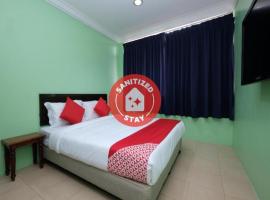 OYO 89759 Gold Jerantut Hotel，位于而连突的酒店