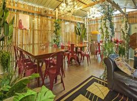 OYO 90636 Teratak Zakiah Chalet，位于而连突的酒店