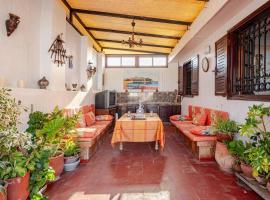Rabat-Salé Apartment with private terrace and parking - 3rd floor，位于塞拉的酒店